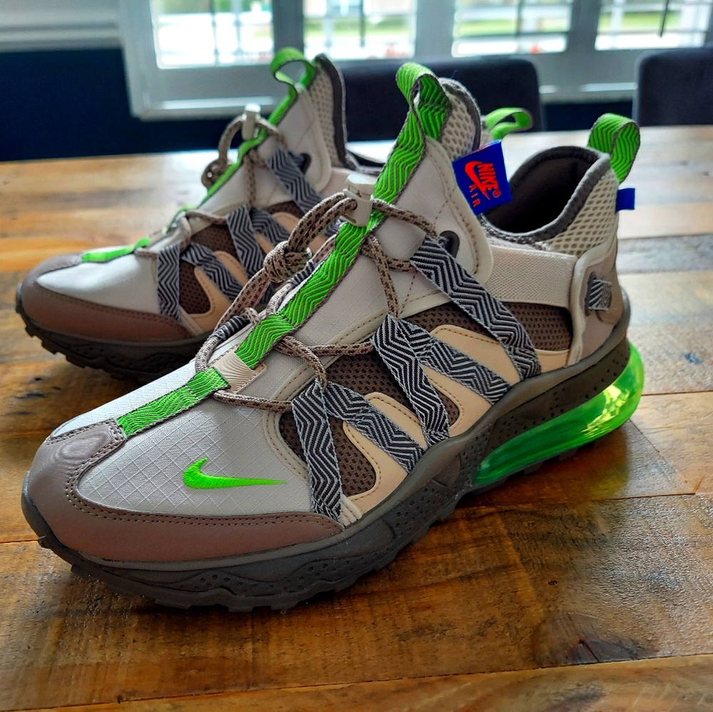 New Nike 270 Bowfin Desert Sand/Green